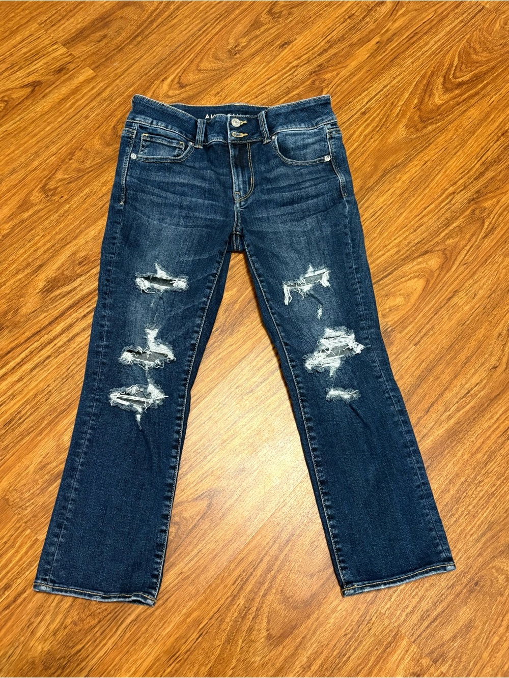 American Eagle Outfitters Dark Blue Distressed Artist Crop Jeans Size 6